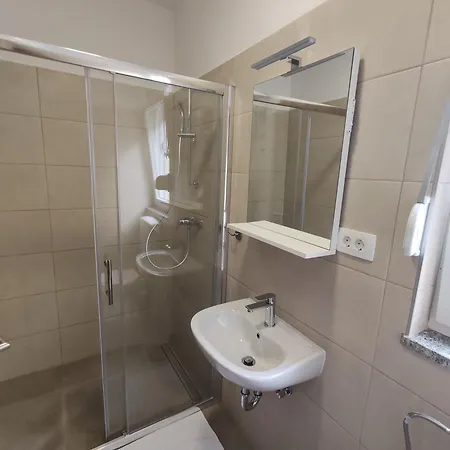 Adriatica Задар